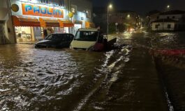 Bomba d'acqua all'Elba, allagata Portoferraio. La Protezione Civile: "Non uscite". Gli aggiornamenti