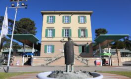 Bambina azzannata al volto da un cane all'Elba