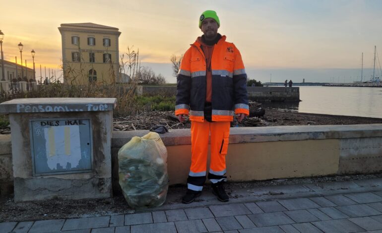 Mr. Green instancabile: pulisce La Rosa e lo Scoglio della Regina a Livorno