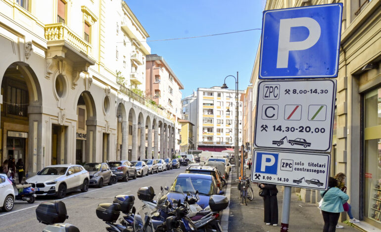 Lavori via Serristori: i residenti con la lettera C potranno parcheggiare anche in zona M