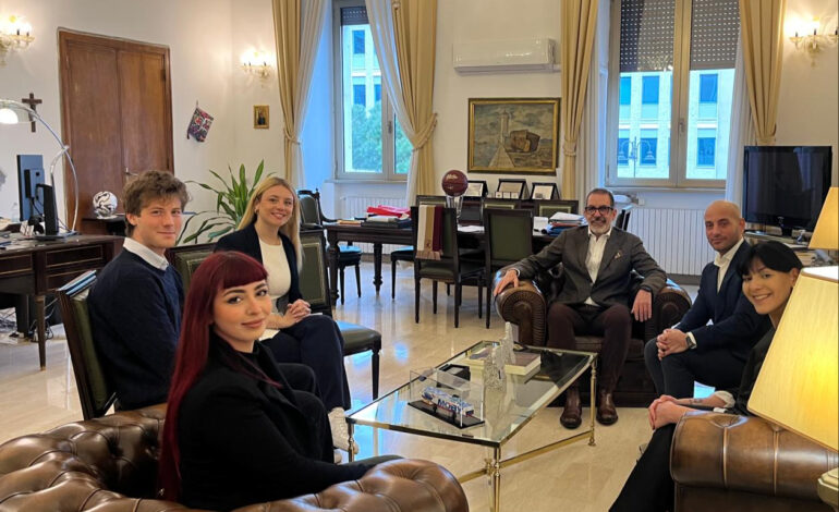Microcriminalità e disagio giovanile, Gioventù Nazionale dal Prefetto