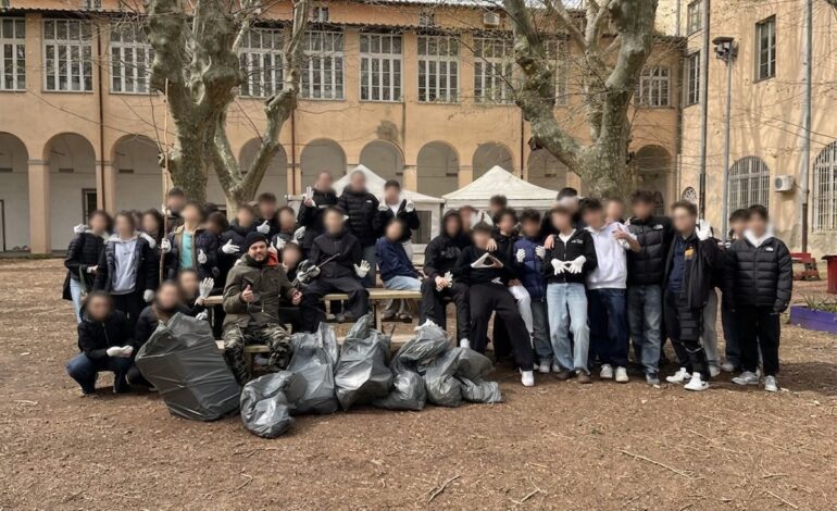 Mr. Green al Cecioni: gli studenti protagonisti della lotta al degrado con una pulizia straordinaria