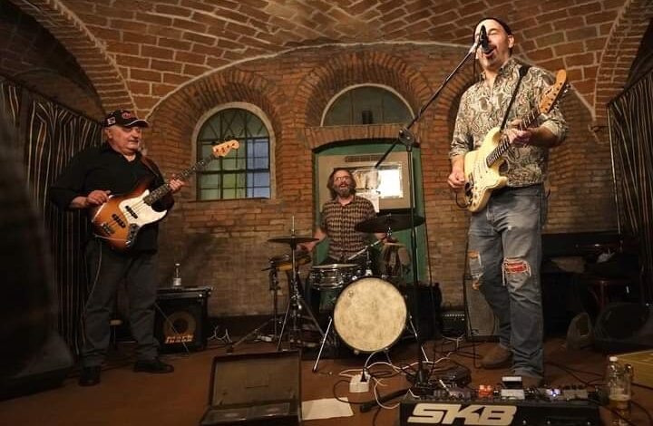 Piazza dei Domenicani, serata all’insegna della musica live e della ristorazione