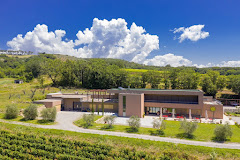 La Regola: a Riparbella una cantina tra natura, sostenibilità e arte