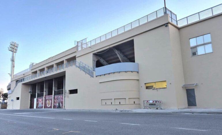 Stadio tirato a lucido per l’esordio di campionato