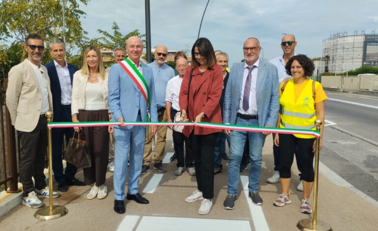 Ciclovia Tirrenica, inaugurato percorso dal Rex al campeggio Miramare