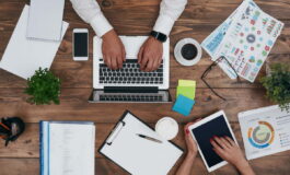 Michelotti e Amadio (FdI), «Il lavoro non si misura con gli slogan. Salvetti si nasconde dietro la propaganda»