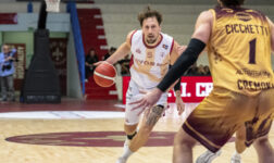 La Libertas soffre ma espugna Cremona (75-73)